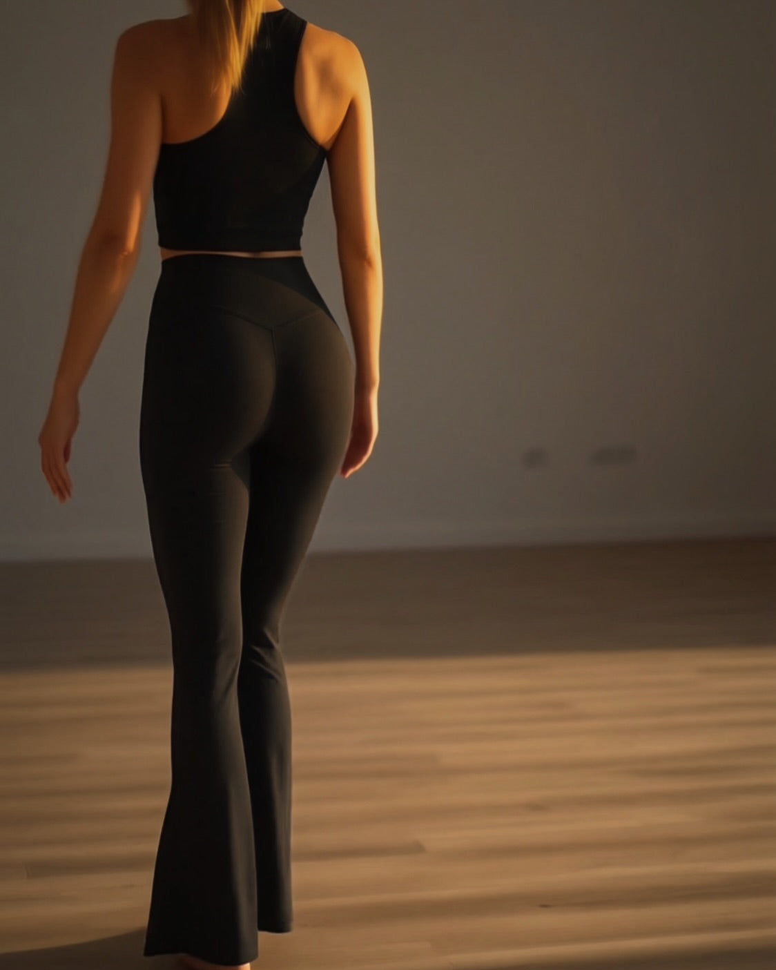 HI Balance Flared Leggings